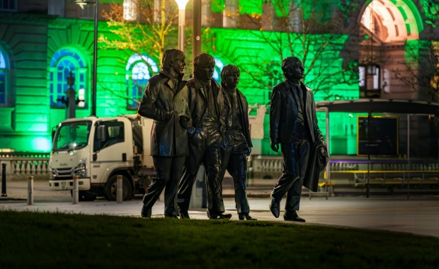 liverpool nightlife advice the beatles statue