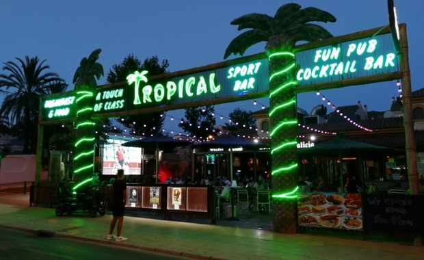 The Tropical House